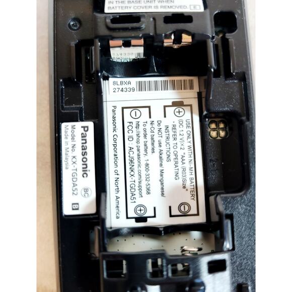 Panasonic KX-TGDA52 Black Cordless Handset w/ Charging Station Tested & Working - Picture 4 of 11